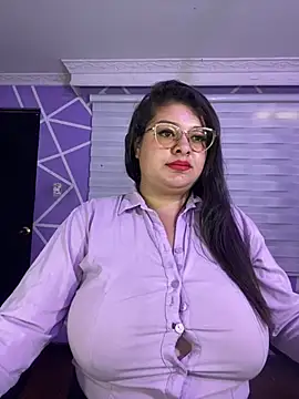 دردشة MiiaaJoness الجنسية المباشرة