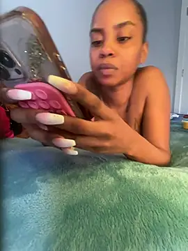 TheRealOshunQueen Chat XXX live