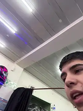 Chat XXX en directo de Johan_stick