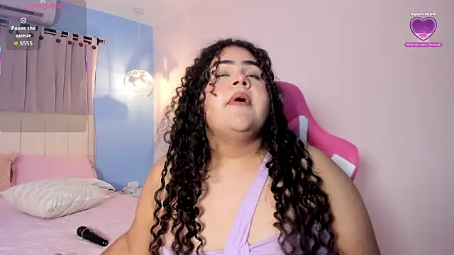 Chatroom XXX en direct de LOU_22_