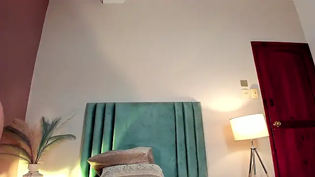 Christy_Sea Adlı Modelin Canlı XXX Sohbeti