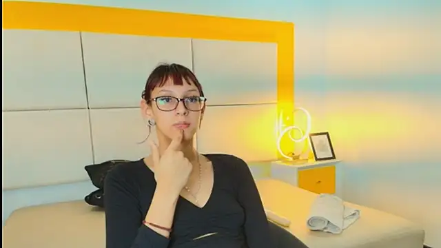 KatsuraRen élő XXX-chatje