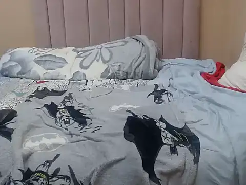 ThickDiva99のライブXXXチャット