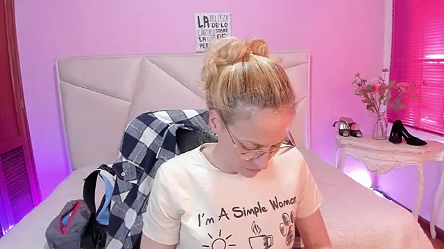 SammySanders Adlı Modelin Canlı XXX Sohbeti