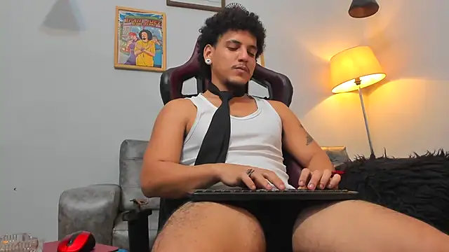 Xfire_boy69 Chat XXX live