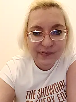 Chat XXX ao vivo de VikaKing