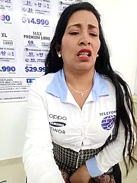 Chatroom XXX en direct de PAULA20-