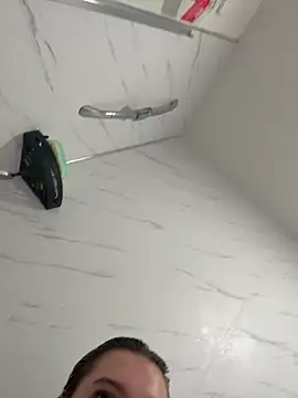 Victoria6989 Adlı Modelin Canlı XXX Sohbeti