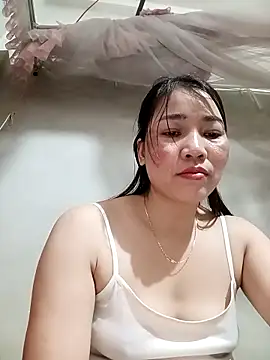 ladzy_sexy Adlı Modelin Canlı XXX Sohbeti