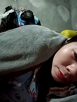 vangkt-cute's Live XXX Chat