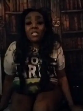 Chat +18 de VenezuelaLuxeNoir ao vivo