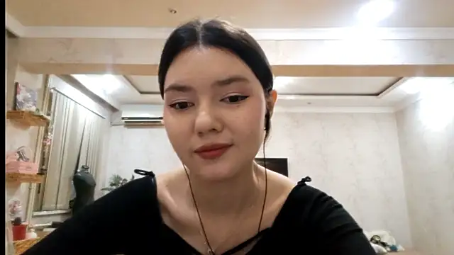 Pertunjukan Kamera Web CorinneKindregans