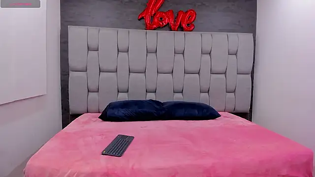 Chat XXX ao vivo de messy_saray