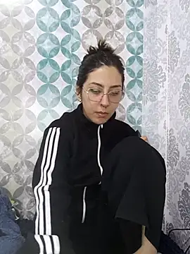 Nikolth_4 Live XXX-chat