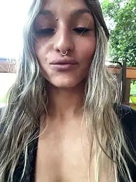 Chatroom XXX en direct de AliceStone19