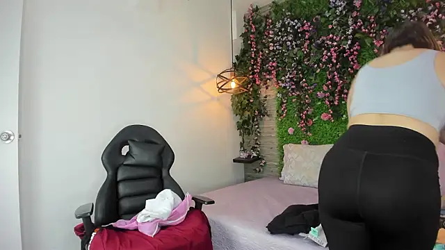 SarahDeyvis Chat XXX in diretta