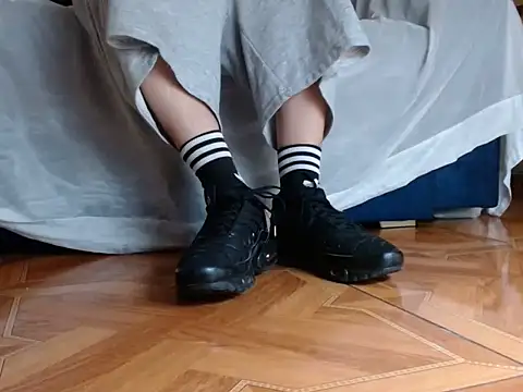 alphaswitchard Adlı Modelin Canlı XXX Sohbeti