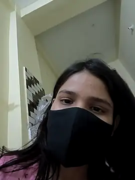 Aditi-Rani Adlı Modelin Canlı XXX Sohbeti