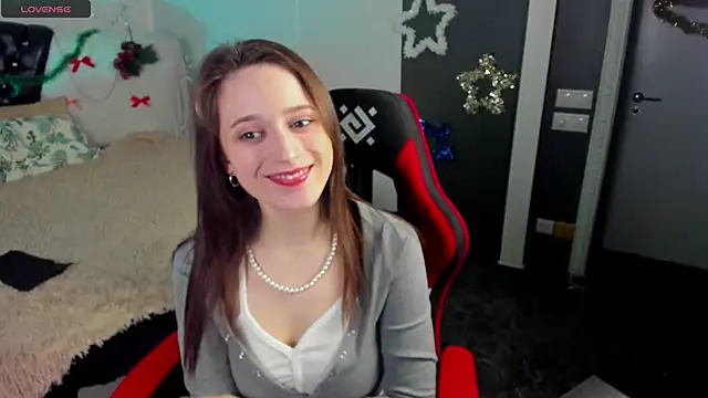 CumelyClovers Chat XXX in diretta