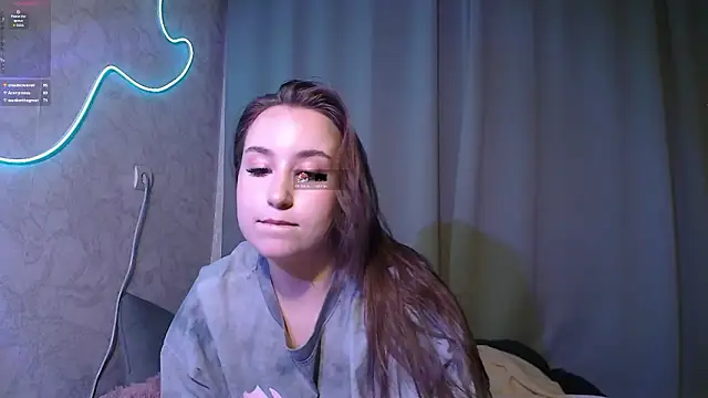 _TR1X1E_ élő XXX-chatje