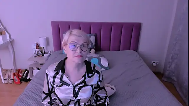 Chatroom XXX en direct de sabrinamacmarren