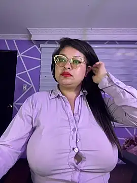 Chat XXX en directo de MiiaaJoness