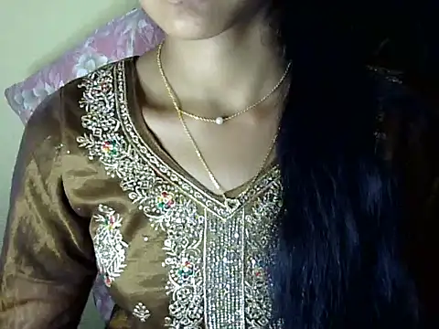 Khushi_v Chat XXX live