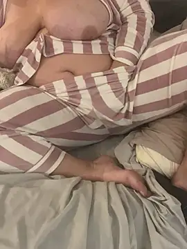 sweeti_Em Webcamshow