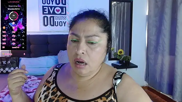 Chat XXX en directo de Keyla01_