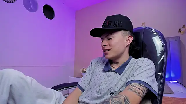 Онлайн чат XXX Nascary_Fox