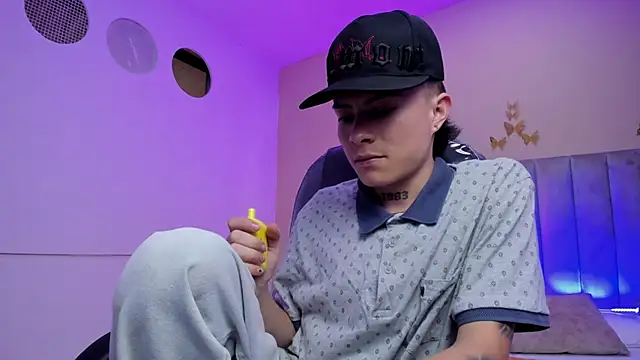 Nascary_Foxn Live XXX chat