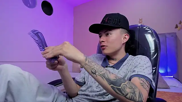 Nascary_Fox: απευθείας συνομιλία ΧΧΧ