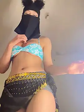 arabayla Adlı Modelin Canlı XXX Sohbeti