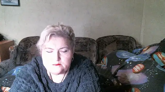 Lana555 Show in webcam