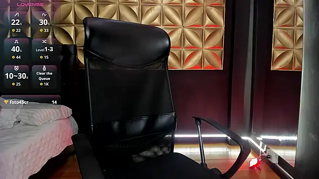 lovenatasha_ Adlı Modelin Canlı XXX Sohbeti