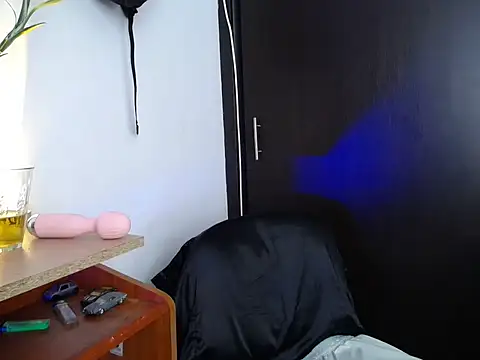 aria_jhonsson Adlı Modelin Canlı XXX Sohbeti