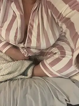 sweeti_Em webcam show