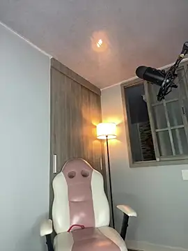 Vanesa_novvoa 现场XXX聊天