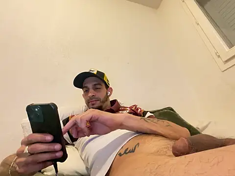 Chat XXX ao vivo de Rebeu313