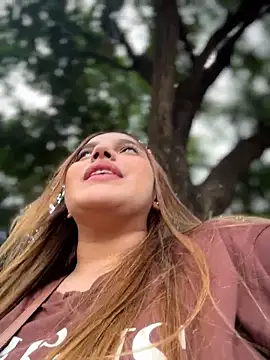 Colibri_CentauraのライブXXXチャット