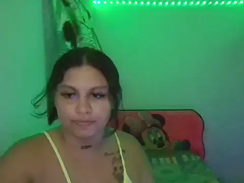 Paola_1203 – Naživo XXX chat