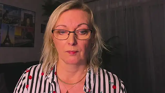 Онлайн чат XXX vanessa_chat