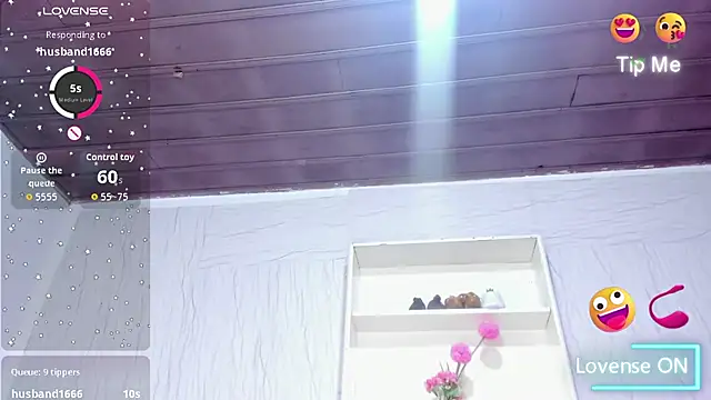 Victoria_Guzman live XXX chat