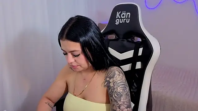 Victoryyy_ Live XXX-chat