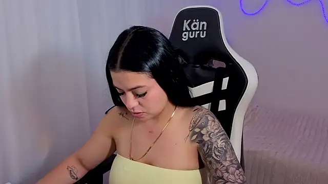 Chat XXX en directo de Victoryyy_