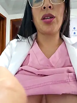 Czat XXX na żywo – JustSamantha_