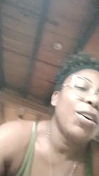 ChanneldelaCroix élő XXX-chatje