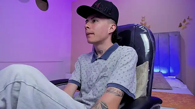 Nascary_Fox's Live XXX Chat