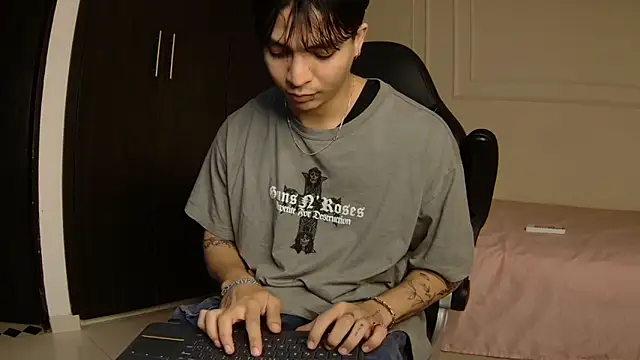 toji_luxxer 라이브 XXX 채팅