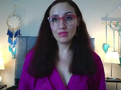 IberianMoonMK Chat XXX live